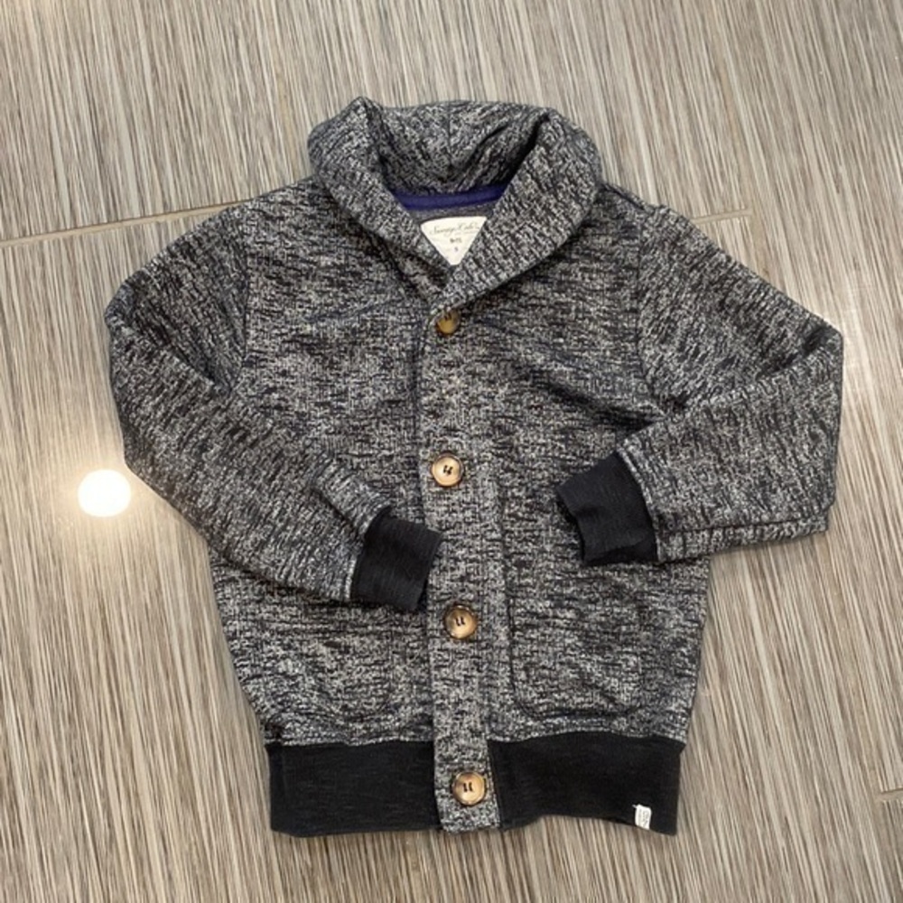 Sovereign code preppy button up sweater